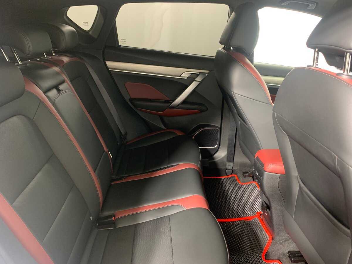 Geely Coolray б/у, 2023, Роботизированная. Фото: #17