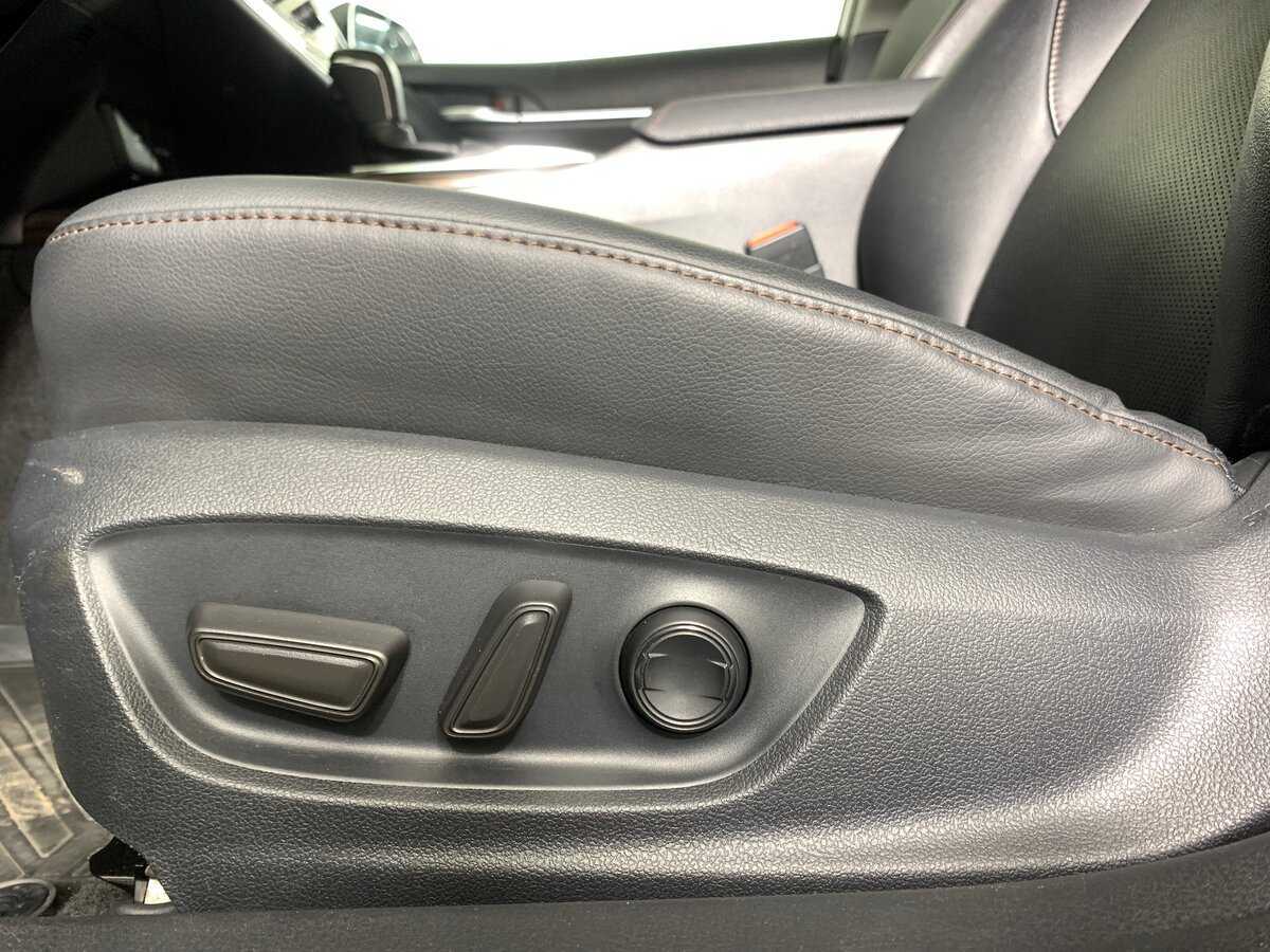 Toyota Camry б/у, 2020, Автоматическая. Фото: #16