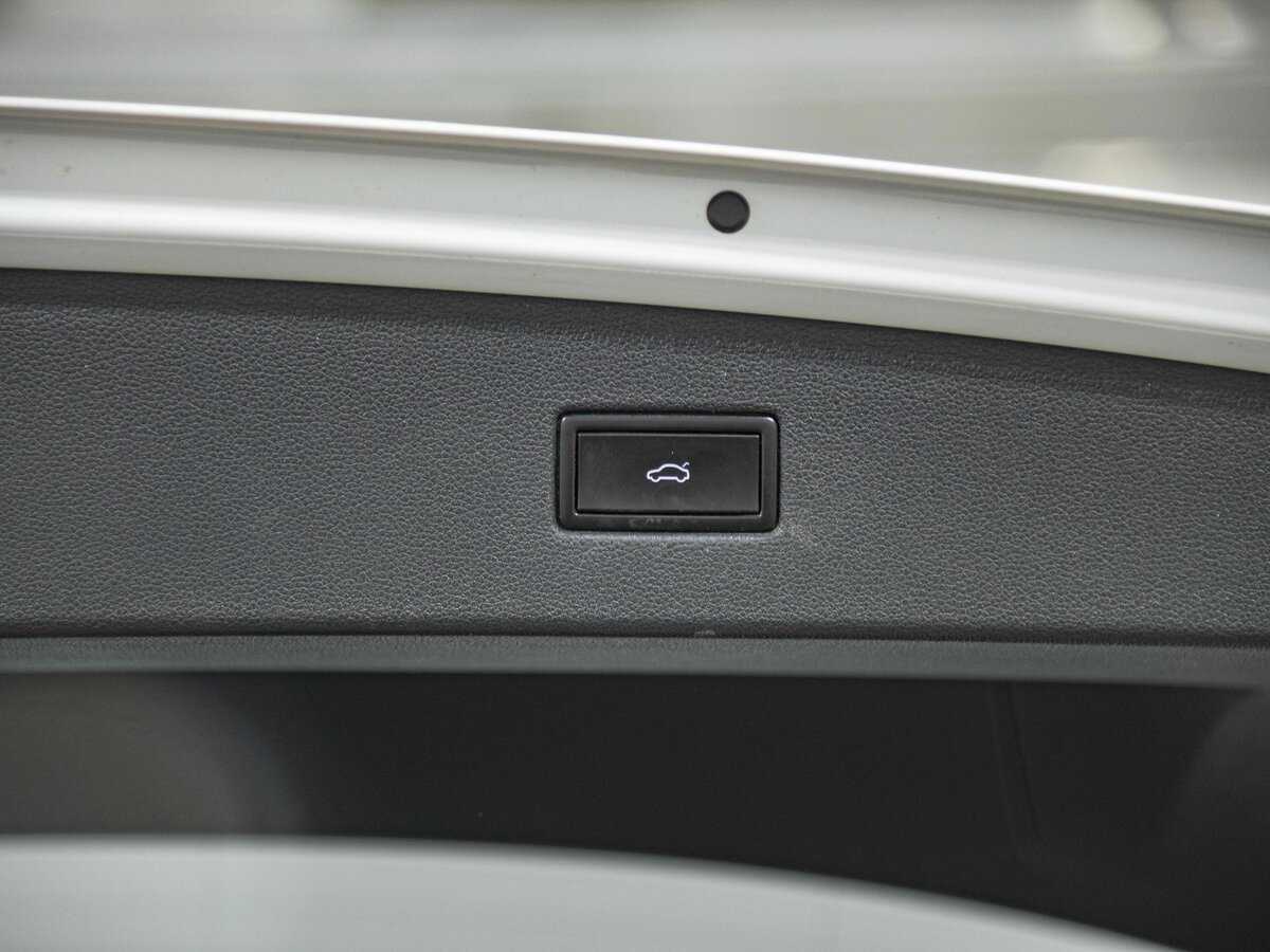 Volkswagen Tiguan б/у, 2017, Роботизированная. Фото: #17