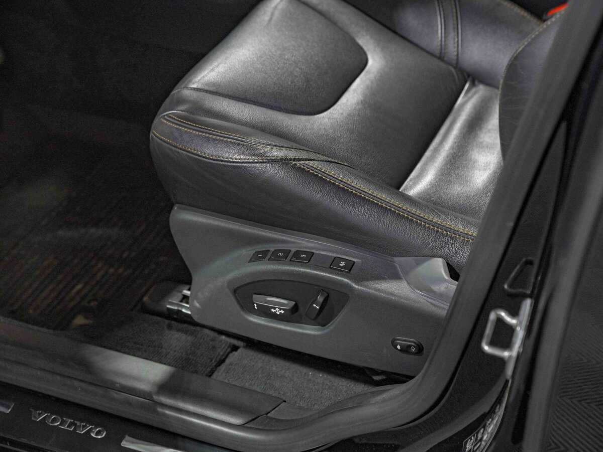 Volvo XC60 б/у, 2015, Автоматическая. Фото: #13