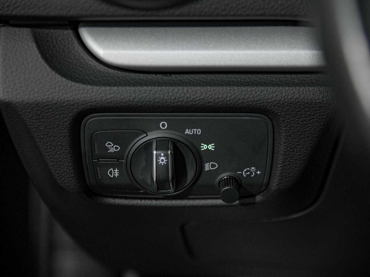 Audi A3 б/у, 2018, Роботизированная. Фото: #12