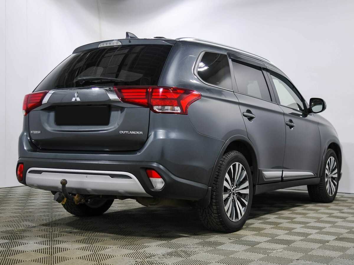 Mitsubishi Outlander б/у, 2018, Вариатор. Фото: #3