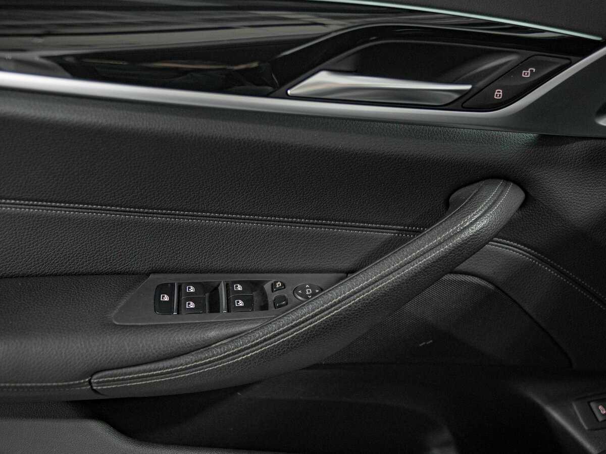 BMW 5 серии б/у, 2018, Автоматическая. Фото: #14
