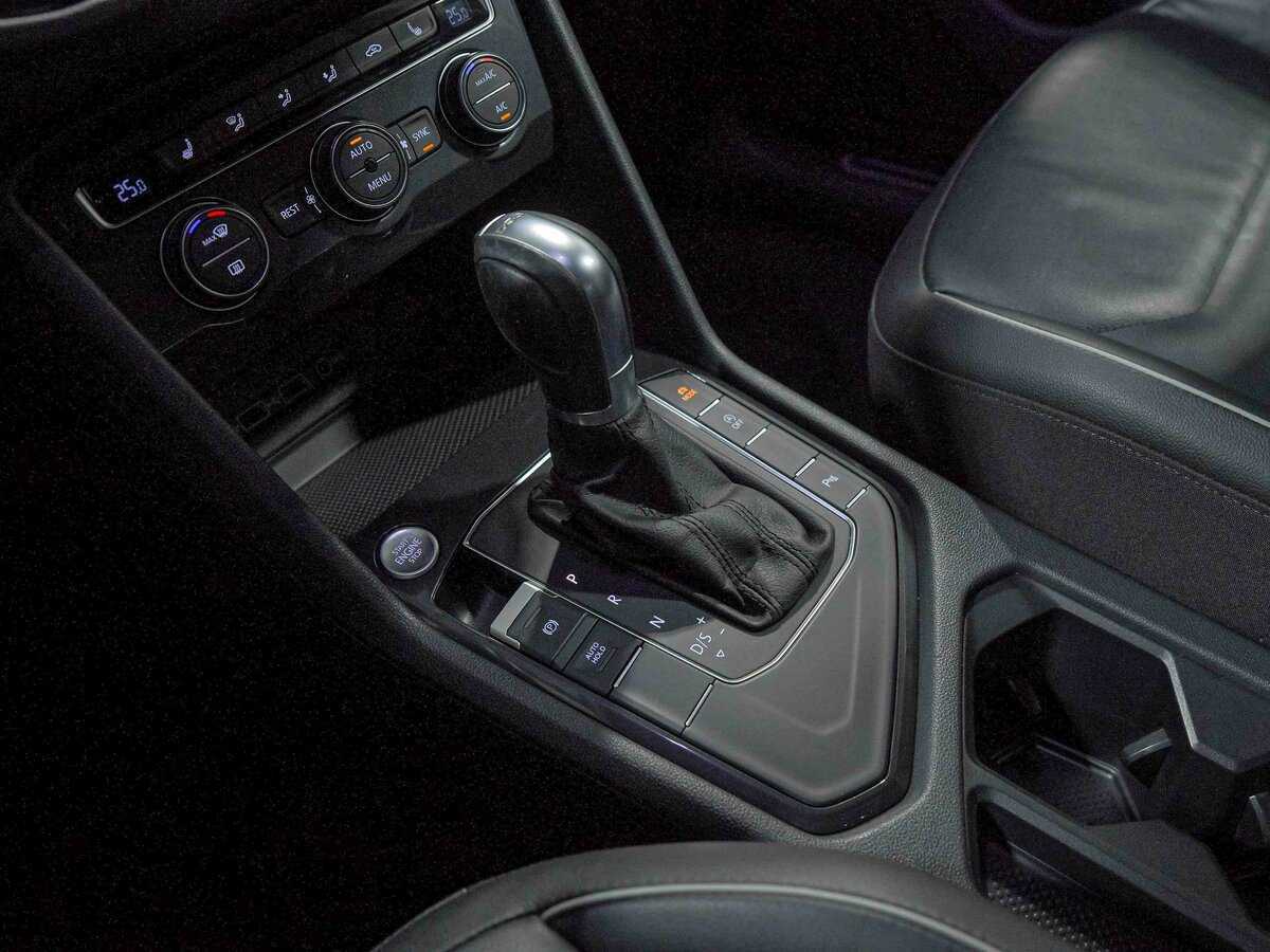 Volkswagen Tiguan б/у, 2018, Роботизированная. Фото: #9