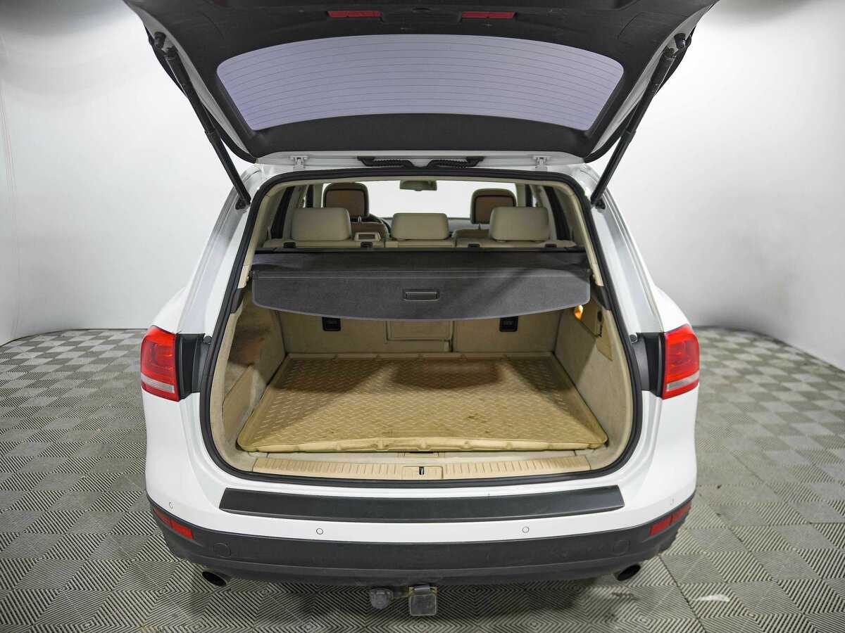 Volkswagen Touareg б/у, 2013, Автоматическая. Фото: #19