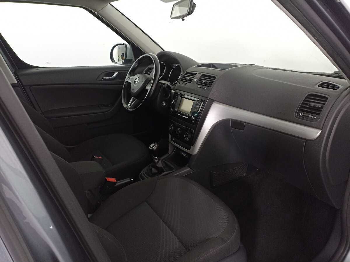 Skoda Yeti б/у, 2017, Механическая. Фото: #10