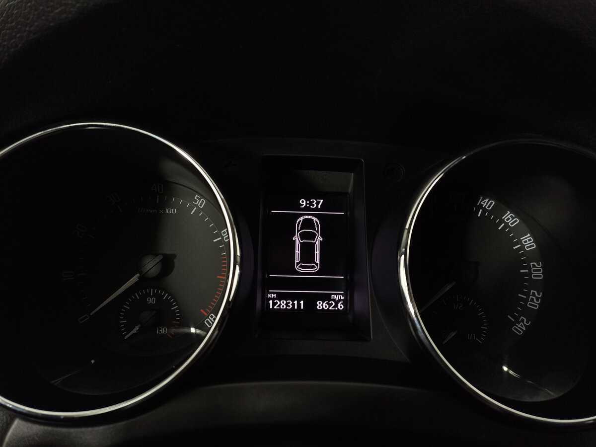 Skoda Yeti б/у, 2017, Механическая. Фото: #12