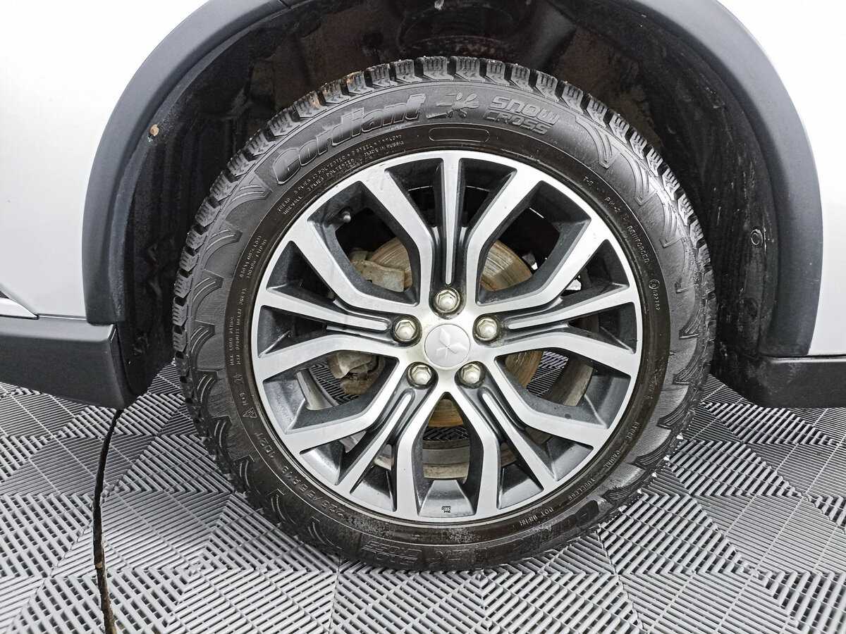 Mitsubishi Outlander б/у, 2018, Вариатор. Фото: #17
