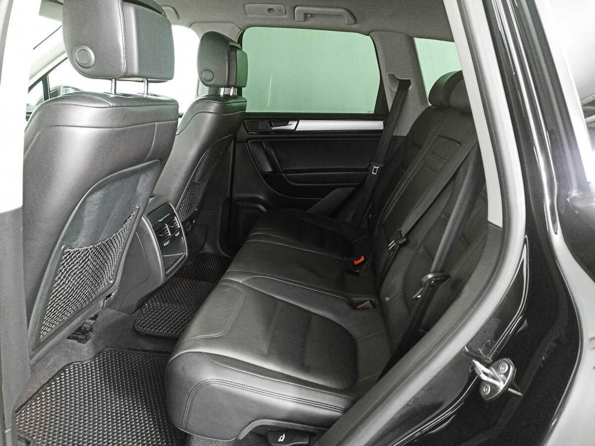 Volkswagen Touareg б/у, 2013, Автоматическая. Фото: #8