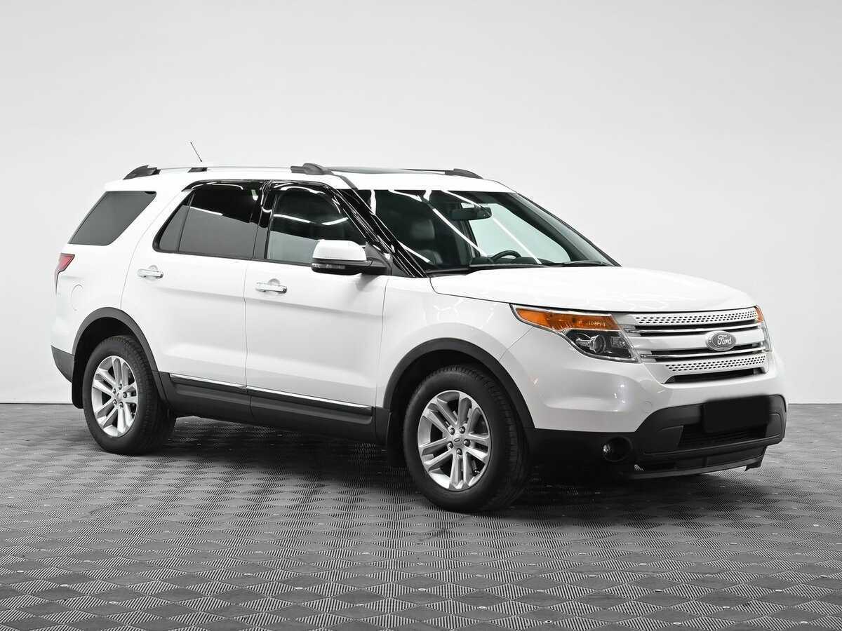 Ford Explorer б/у, 2012, Автоматическая. Фото: #1