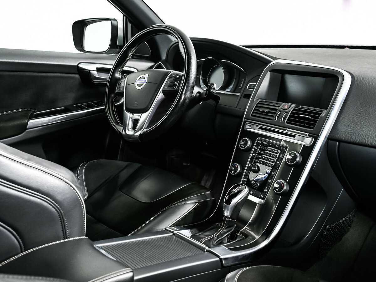 Volvo XC60 б/у, 2017, Автоматическая. Фото: #8
