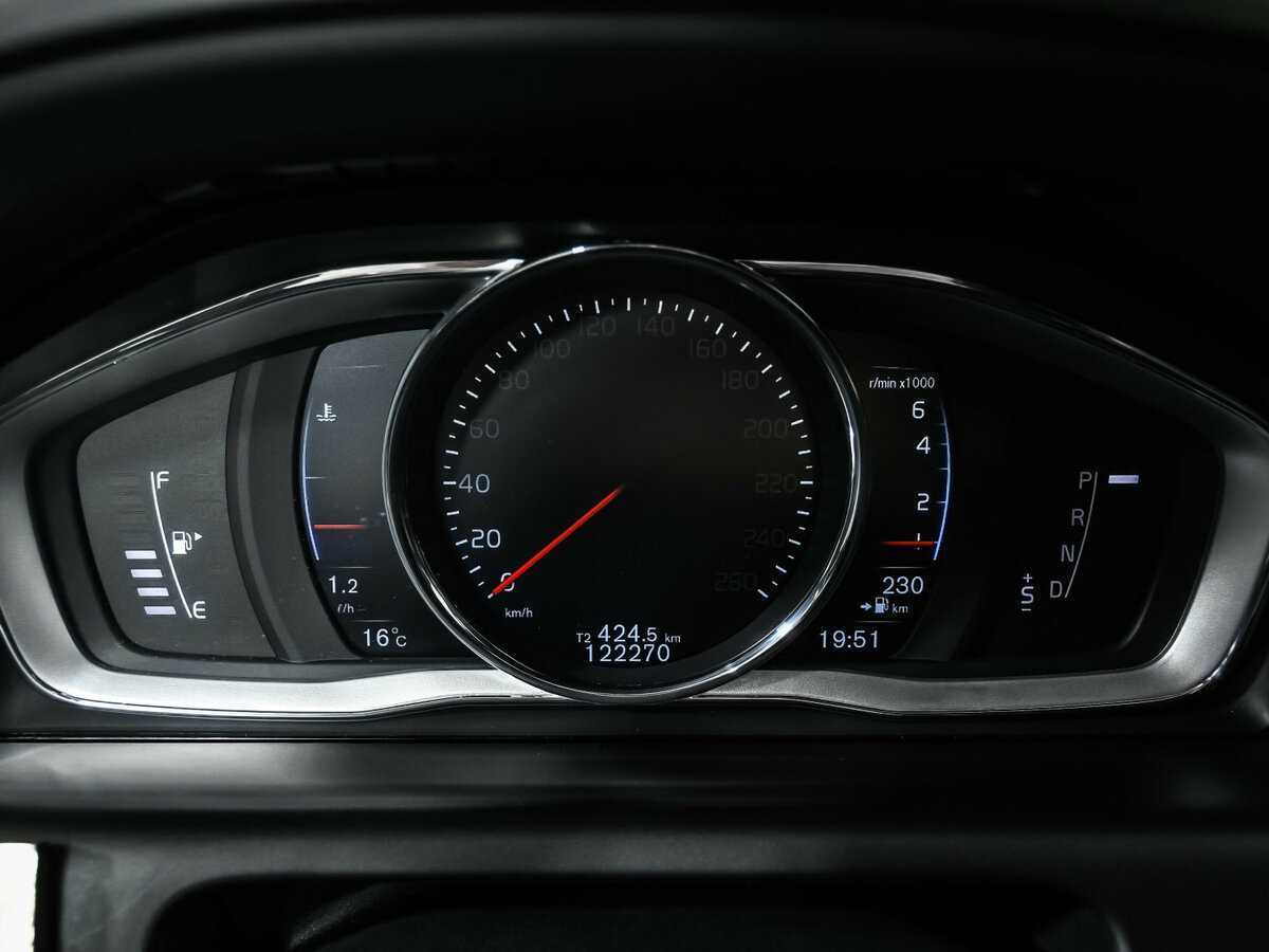 Volvo XC60 б/у, 2017, Автоматическая. Фото: #9