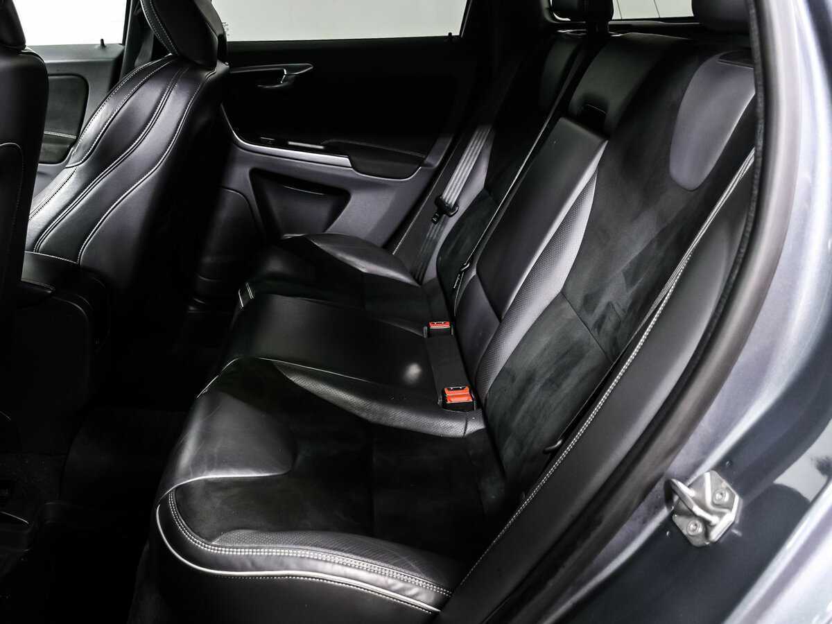 Volvo XC60 б/у, 2017, Автоматическая. Фото: #12