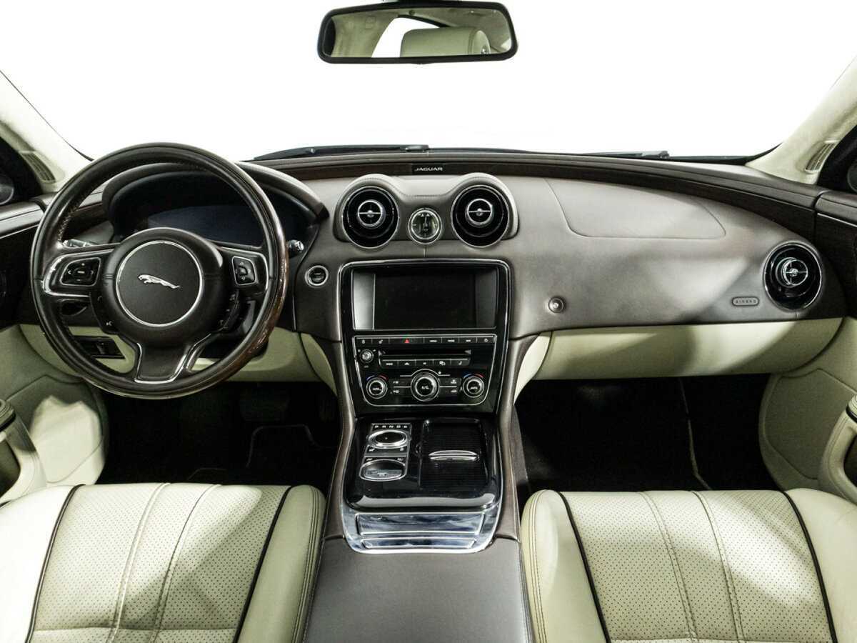 Jaguar XJ б/у, 2015, Автоматическая. Фото: #12