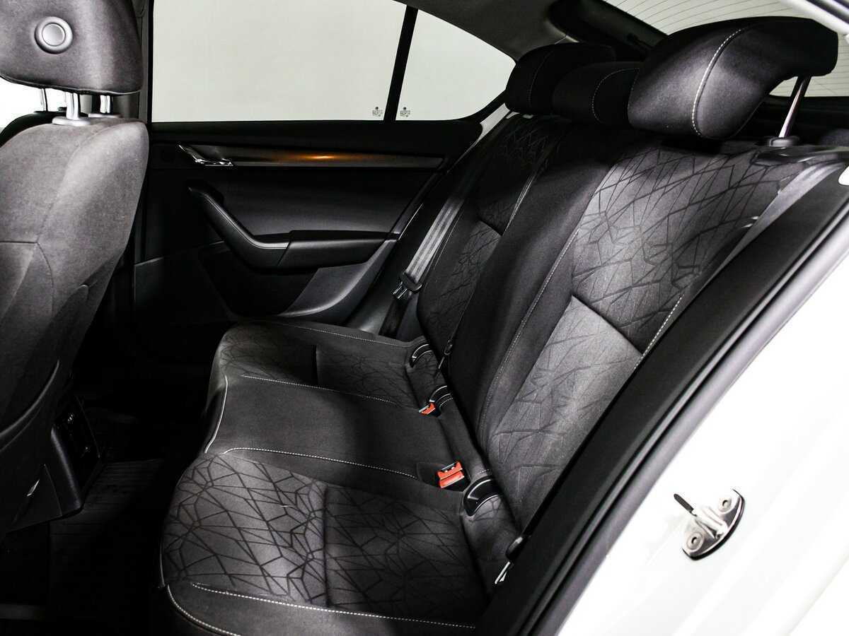 Шкода Октавия б/у, 2019, Роботизированная. Фото: #10