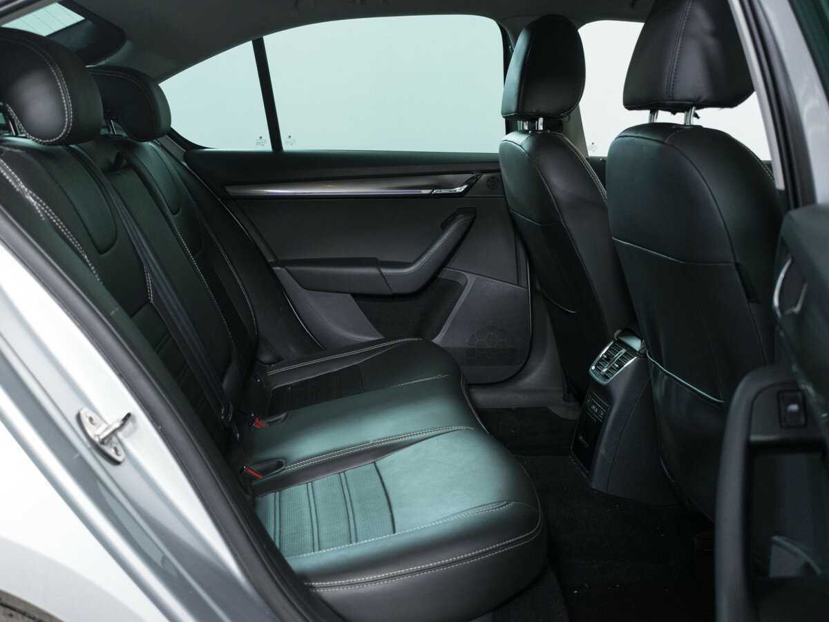 Skoda Octavia б/у, 2018, Роботизированная. Фото: #9