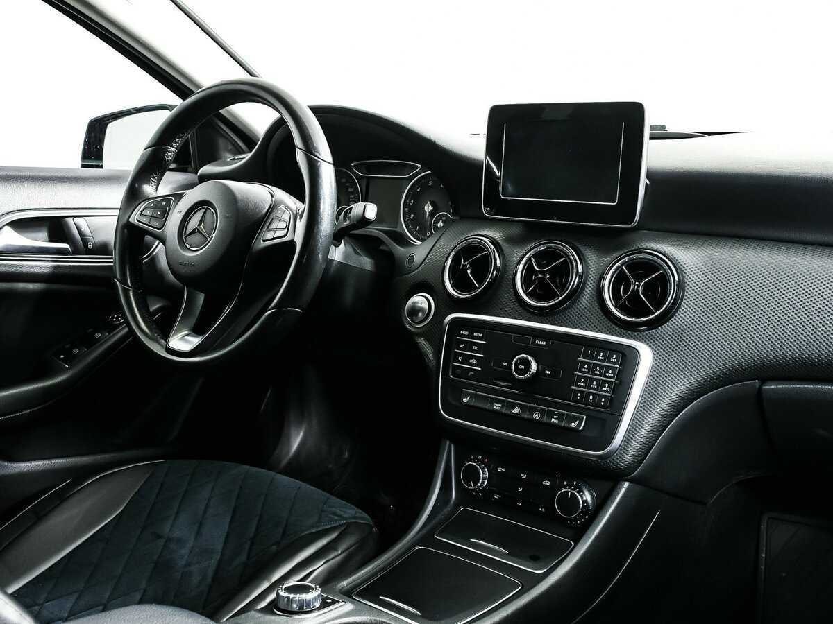 Mercedes-Benz A-Класс б/у, 2017, Роботизированная. Фото: #8