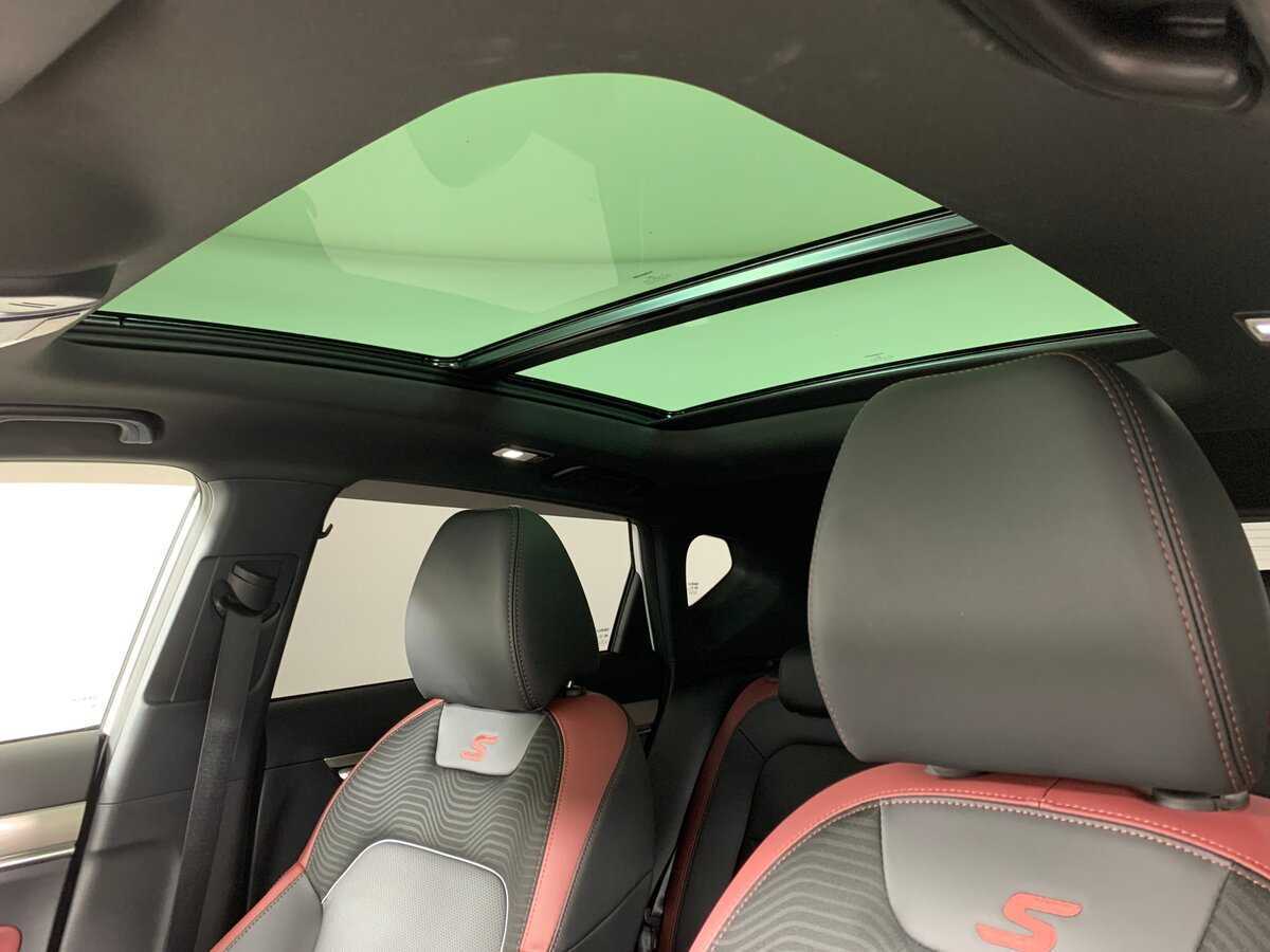 Geely Coolray б/у, 2023, Роботизированная. Фото: #18