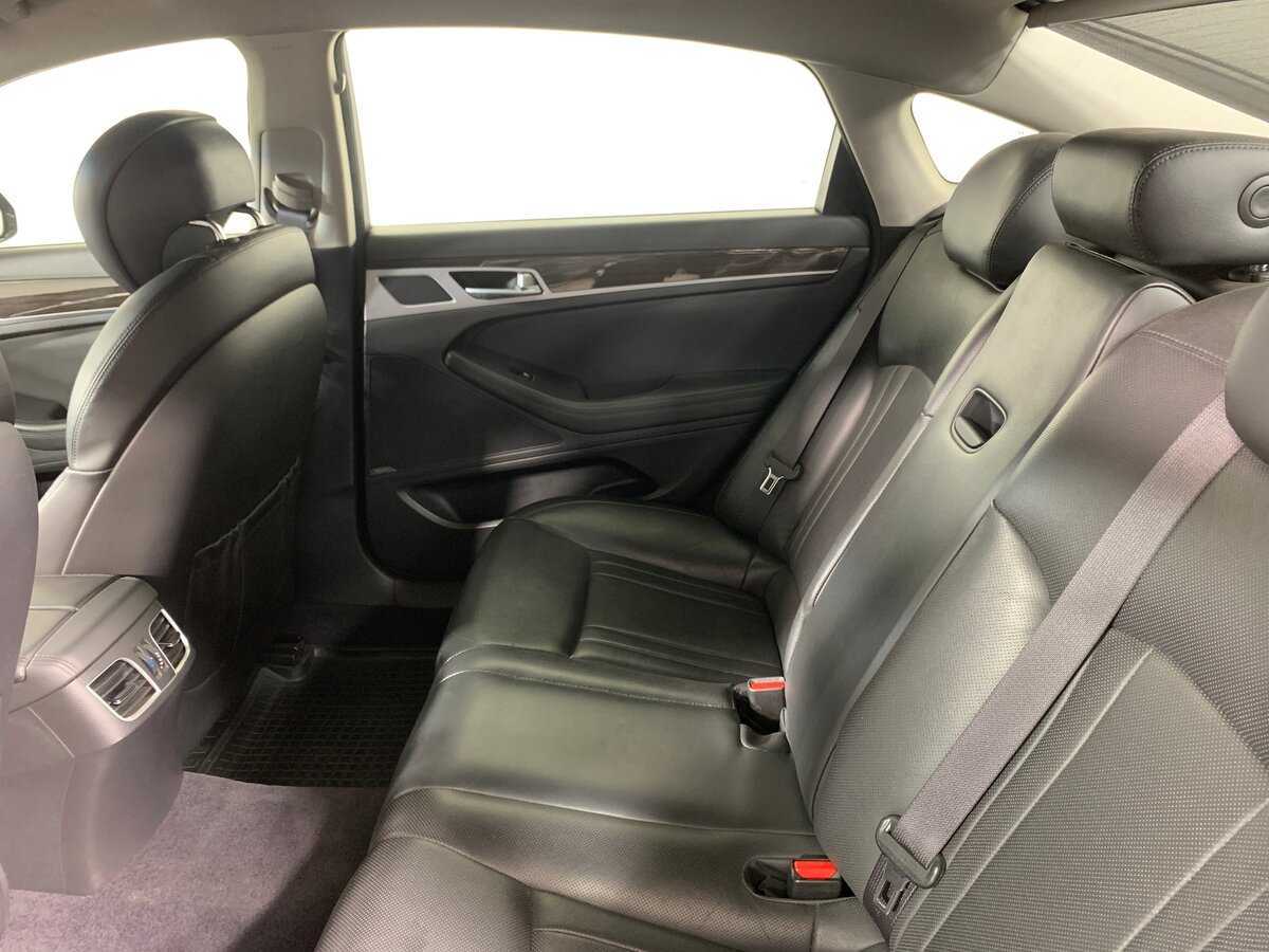 Hyundai Genesis б/у, 2016, Автоматическая. Фото: #18