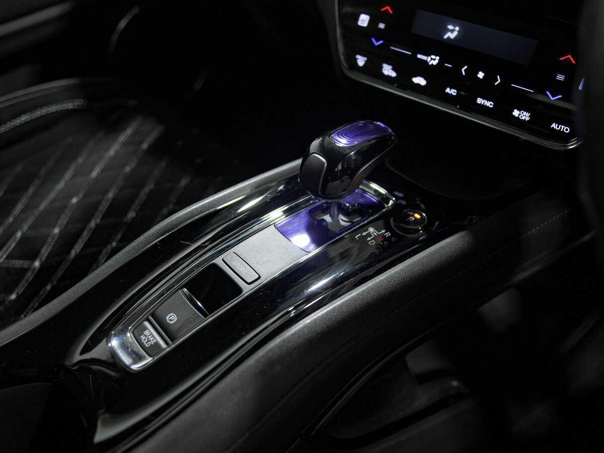 Honda Vezel б/у, 2014, Роботизированная. Фото: #11