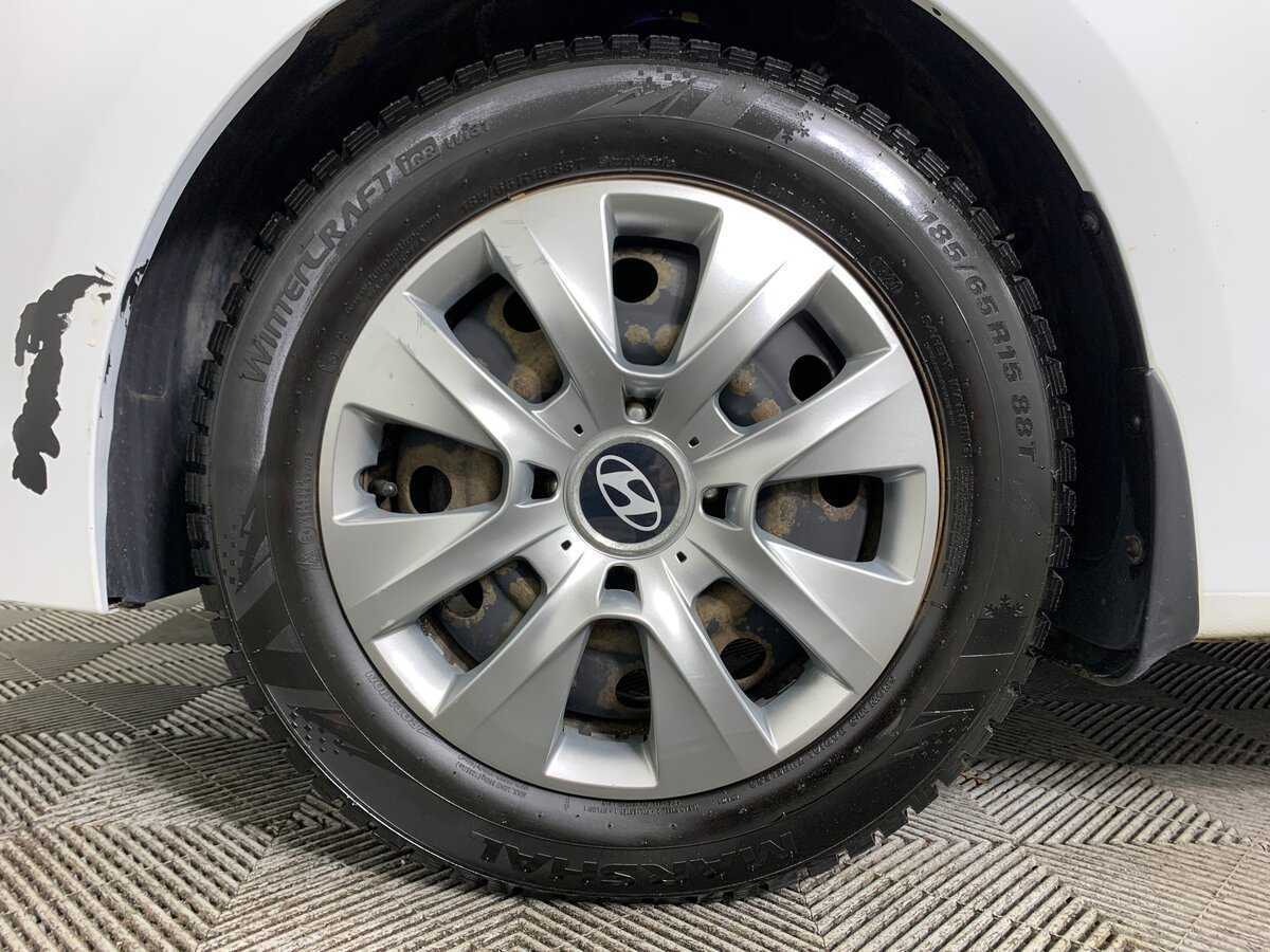 Hyundai Solaris б/у, 2016, Механическая. Фото: #8