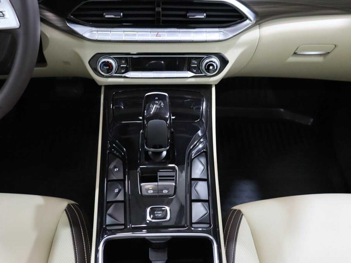 FAW Bestune T77 б/у, 2023, Роботизированная. Фото: #18