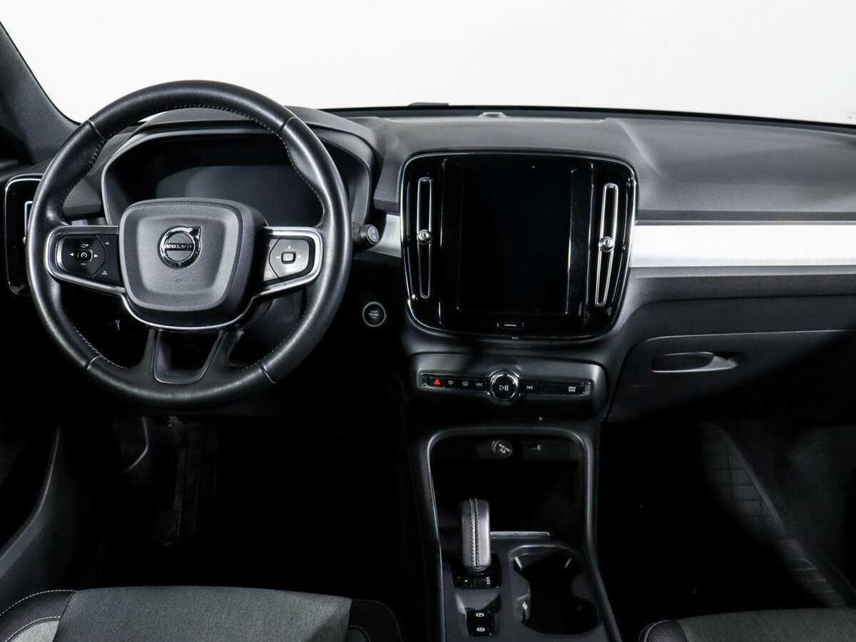 Volvo XC40 б/у, 2020, Автоматическая. Фото: #11