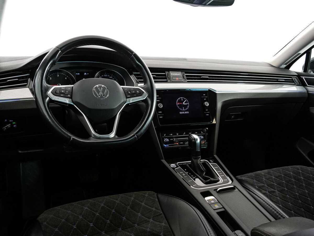 Volkswagen Passat б/у, 2020, Роботизированная. Фото: #9