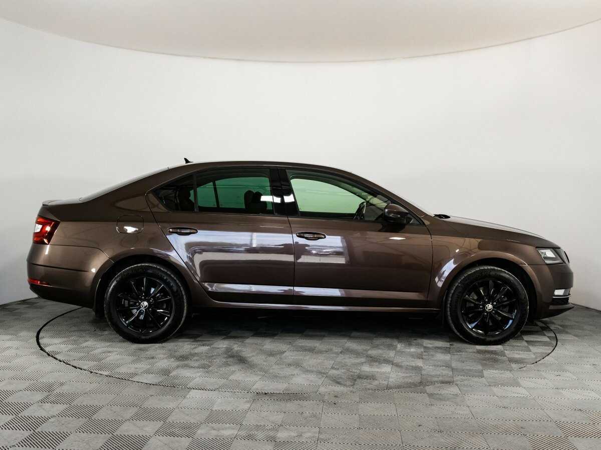 Skoda Octavia б/у, 2018, Механическая. Фото: #3