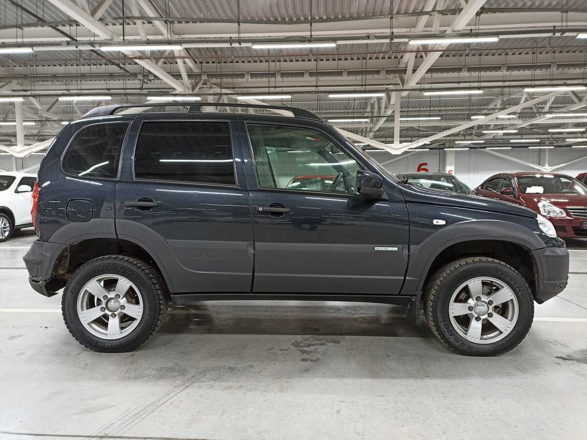 Chevrolet Niva б/у, 2015, Механическая. Фото: #3