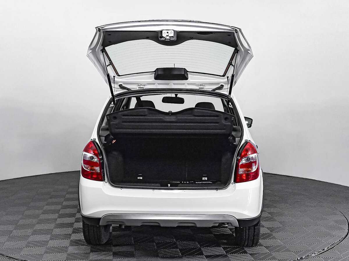 Лада (ВАЗ) Гранта б/у, 2023, Механическая. Фото: #9