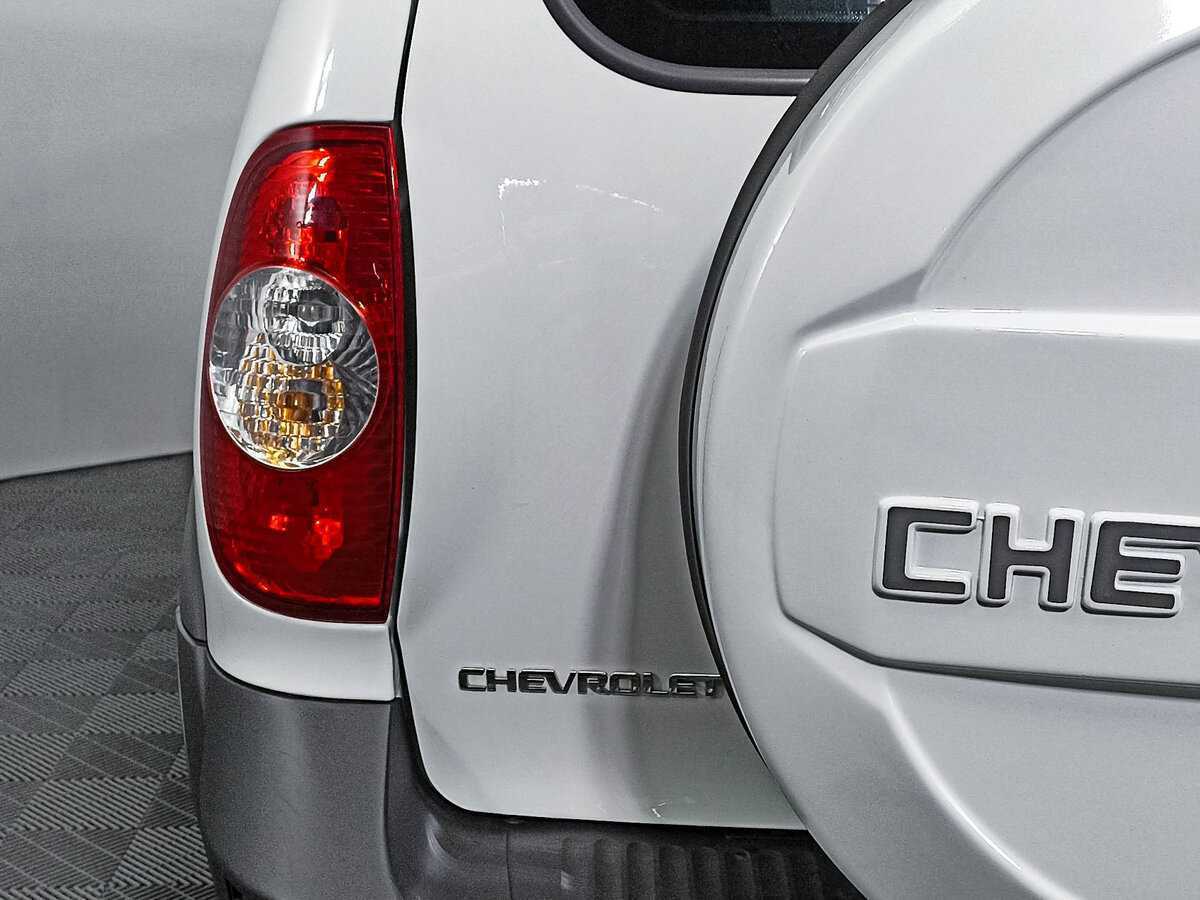 Chevrolet Niva б/у, 2016, Механическая. Фото: #6