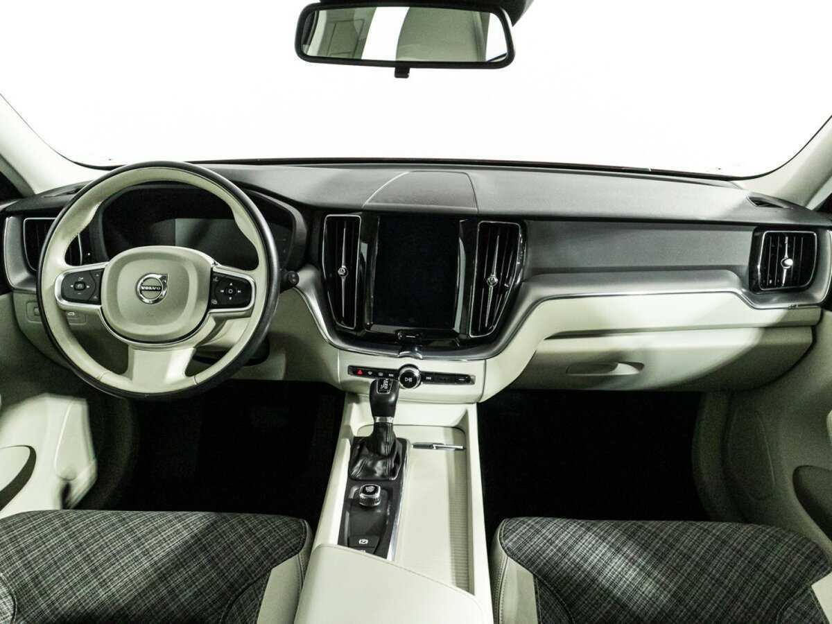 Volvo XC60 б/у, 2019, Автоматическая. Фото: #12