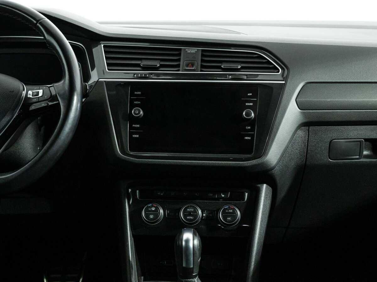 Volkswagen Tiguan б/у, 2020, Роботизированная. Фото: #13