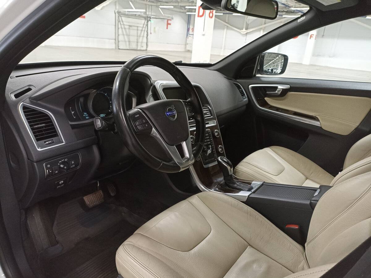 Volvo XC60 б/у, 2013, Автоматическая. Фото: #15