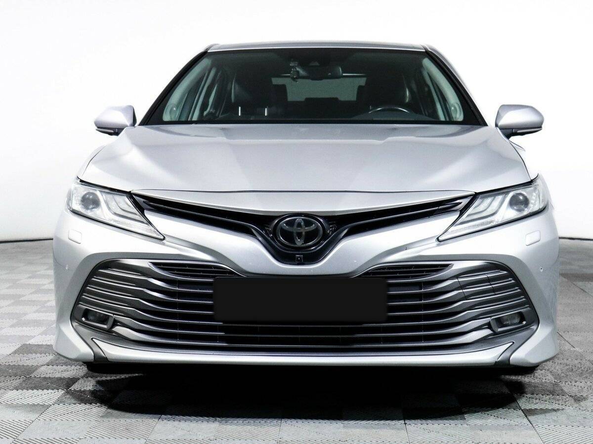 Toyota Camry б/у, 2018, Автоматическая. Фото: #1