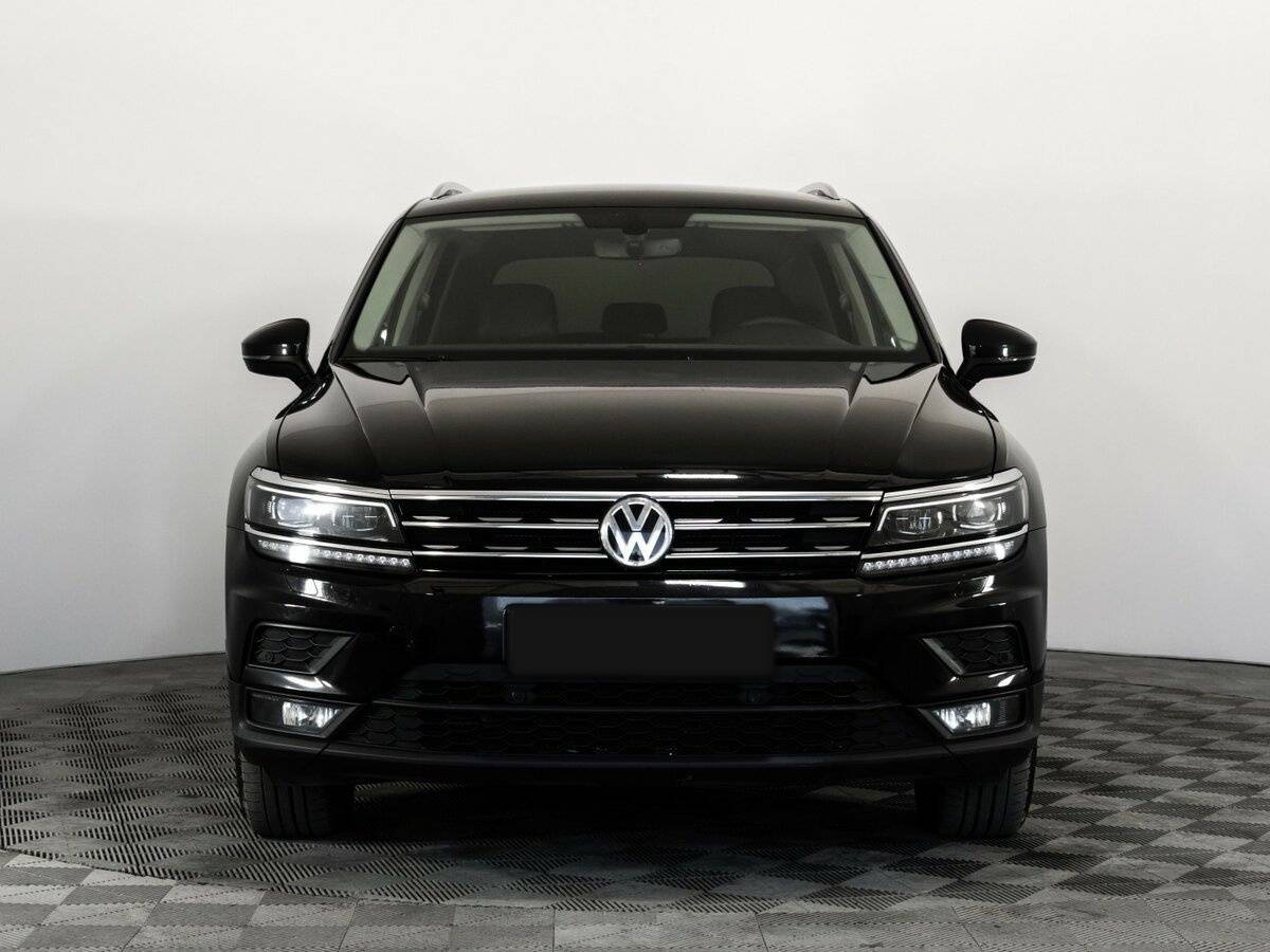 Volkswagen Tiguan б/у, 2017, Роботизированная. Фото: #1