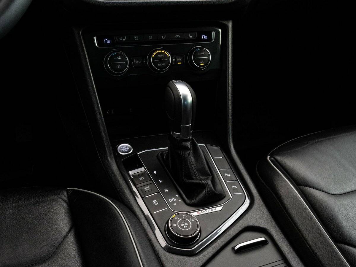 Volkswagen Tiguan б/у, 2017, Роботизированная. Фото: #12