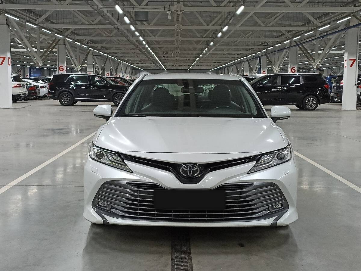 Toyota Camry б/у, 2019, Автоматическая. Фото: #1