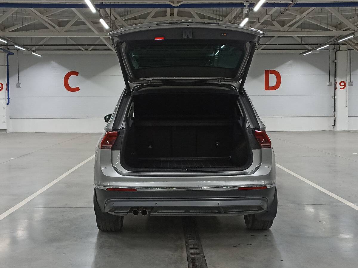 Volkswagen Tiguan б/у, 2017, Роботизированная. Фото: #9