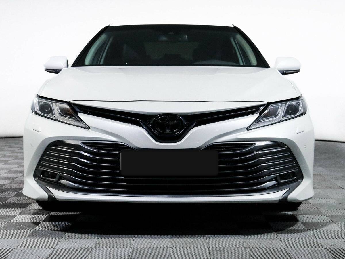 Toyota Camry б/у, 2021, Автоматическая. Фото: #1