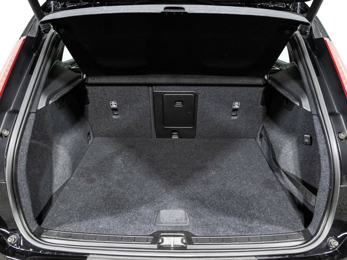 Вольво ИксЦ40 б/у, 2018, Автоматическая. Фото: #14