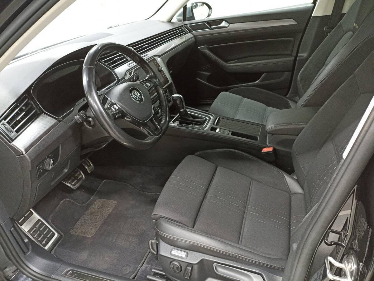 Volkswagen Passat б/у, 2018, Роботизированная. Фото: #15