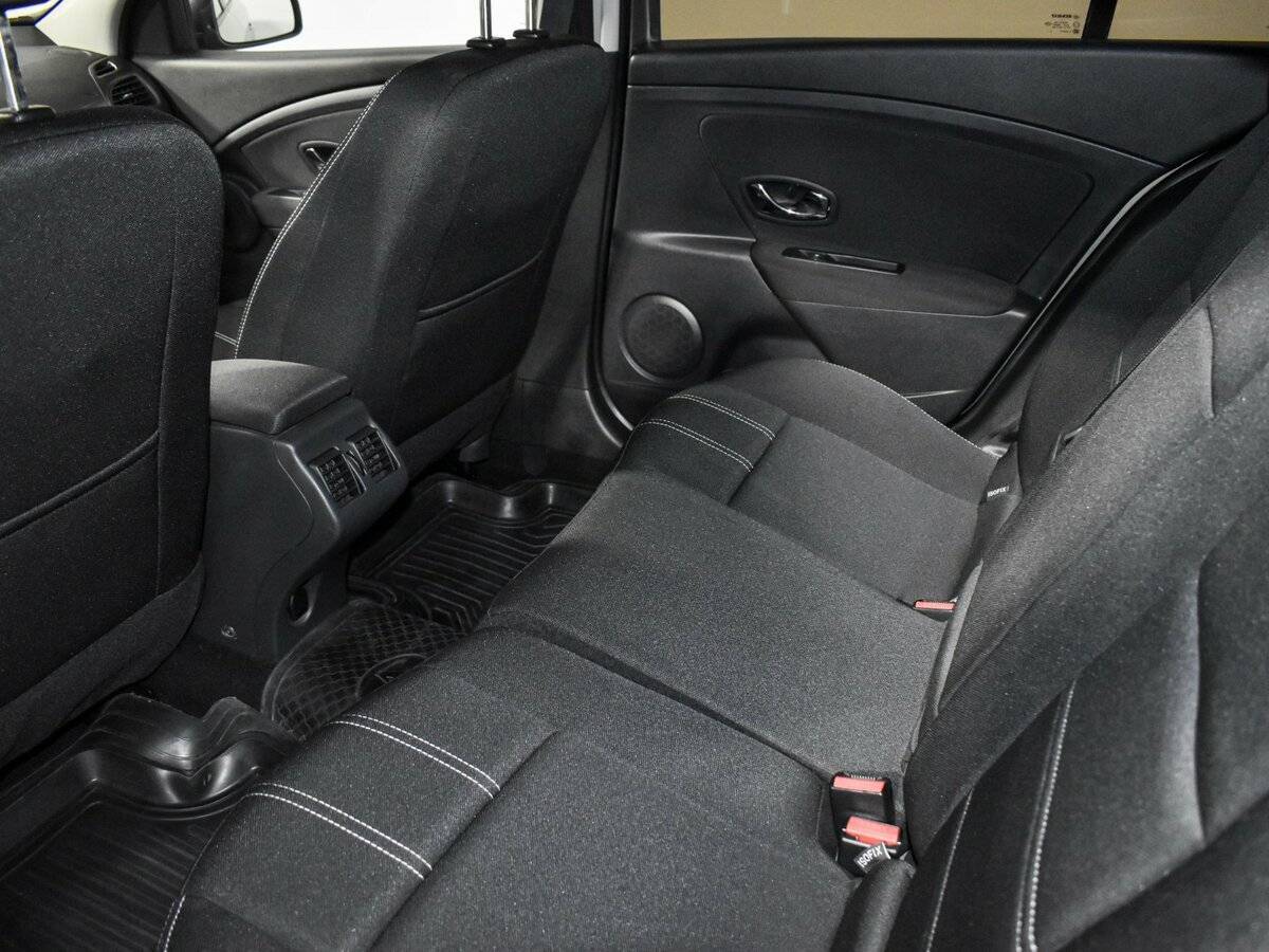 Renault Fluence б/у, 2013, Механическая. Фото: #9