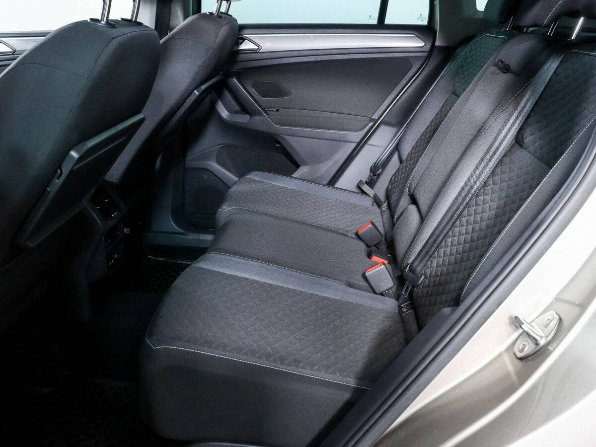 Volkswagen Tiguan б/у, 2018, Роботизированная. Фото: #6