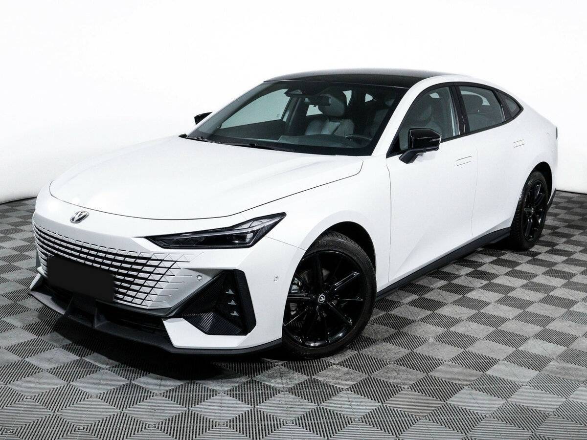 Changan UNI-V б/у, 2023, Роботизированная. Фото: #16