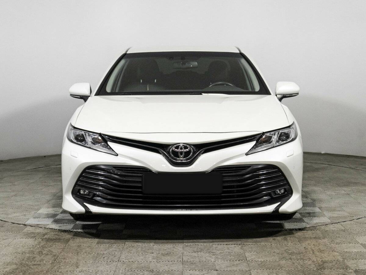 Toyota Camry б/у, 2020, Автоматическая. Фото: #1