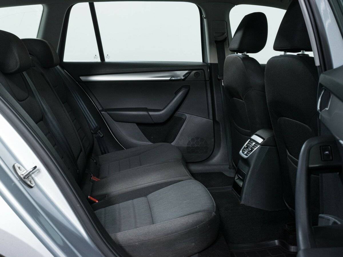 Skoda Octavia б/у, 2015, Роботизированная. Фото: #10