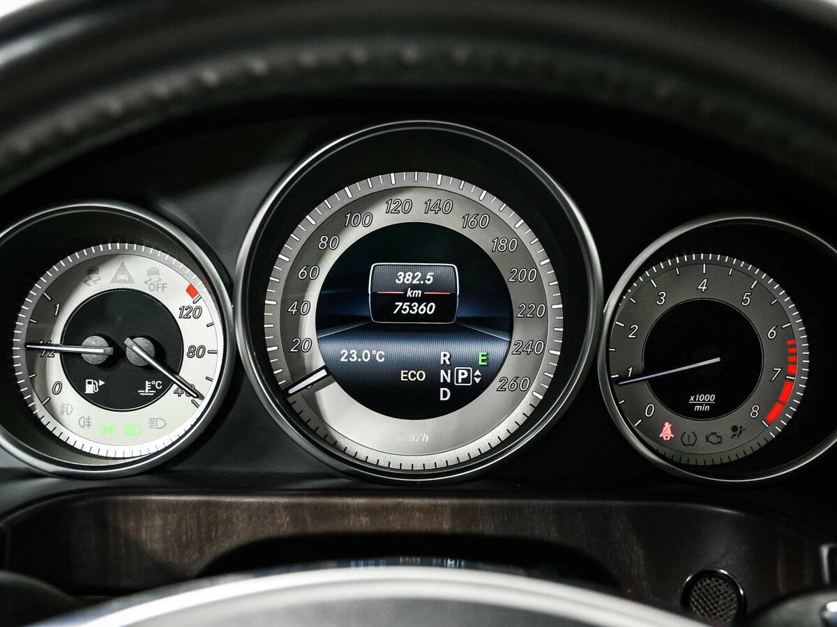 Mercedes-Benz E-Класс б/у, 2014, Автоматическая. Фото: #9