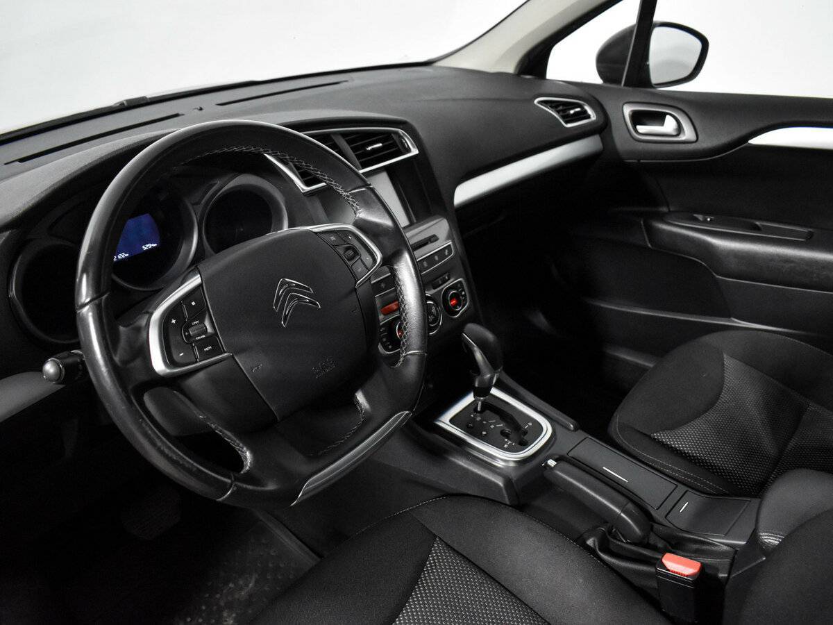 Citroen C4 б/у, 2016, Автоматическая. Фото: #8